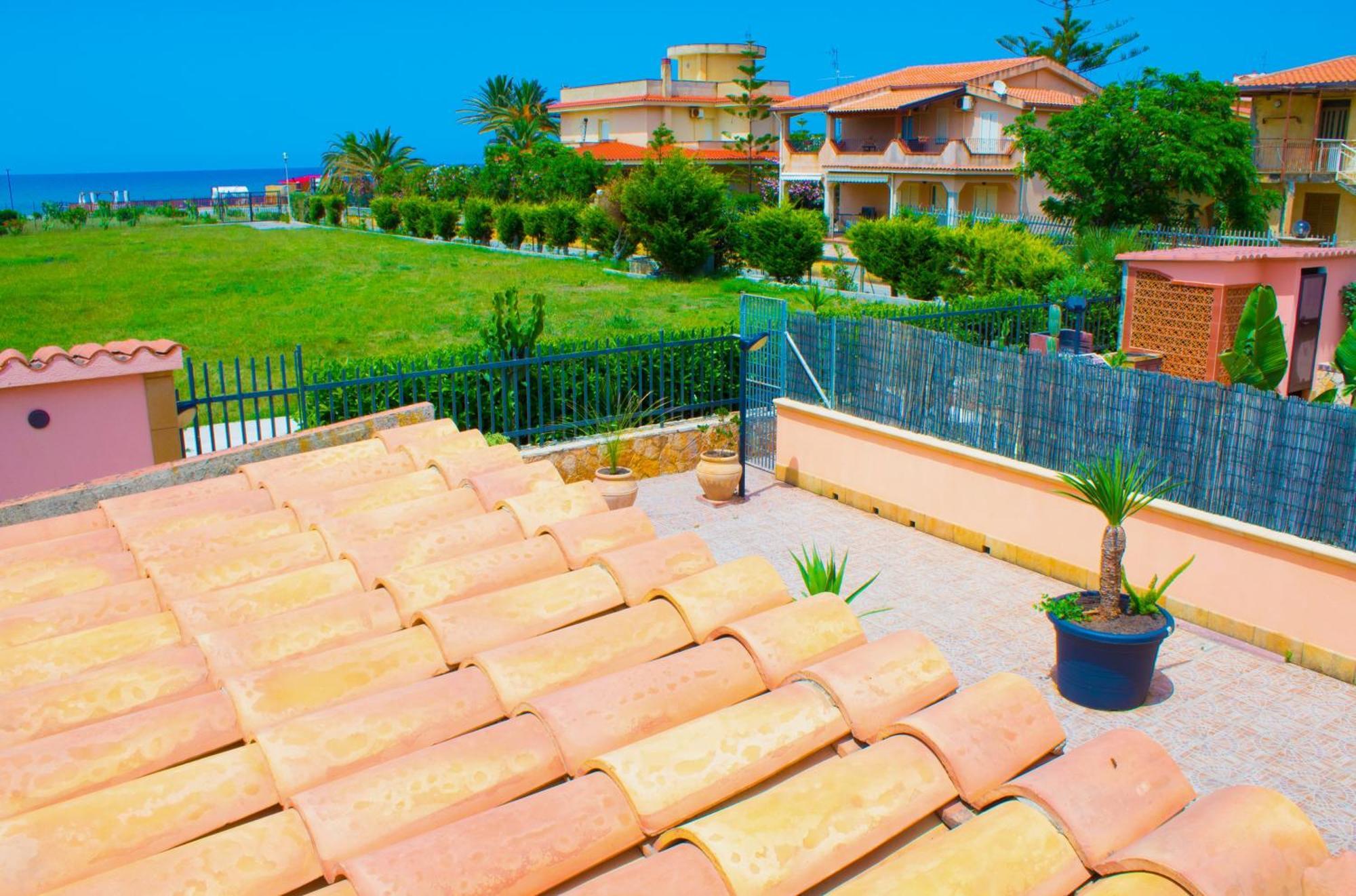 Costa Mediterranea Holiday Homes Campofelice di Roccella Kültér fotó