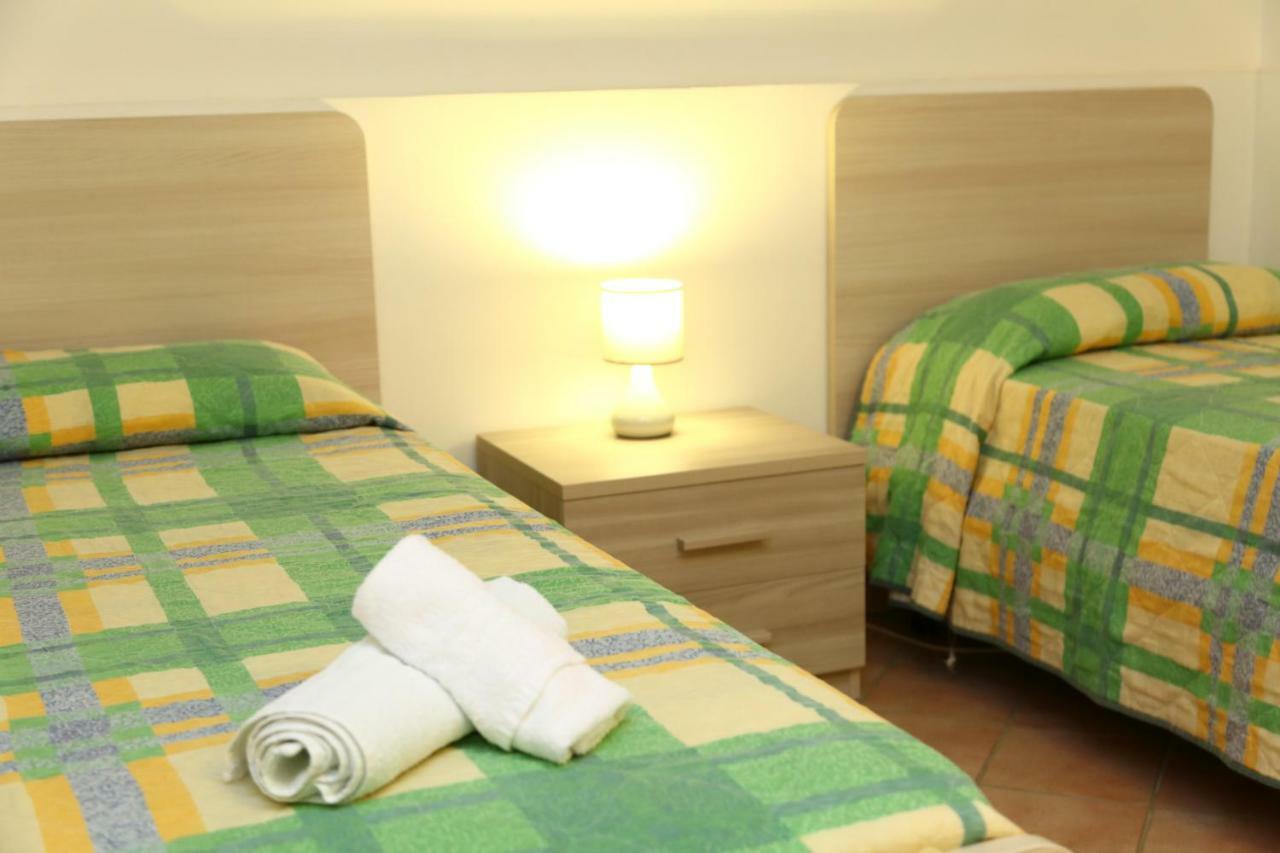 Costa Mediterranea Holiday Homes Campofelice di Roccella Kültér fotó